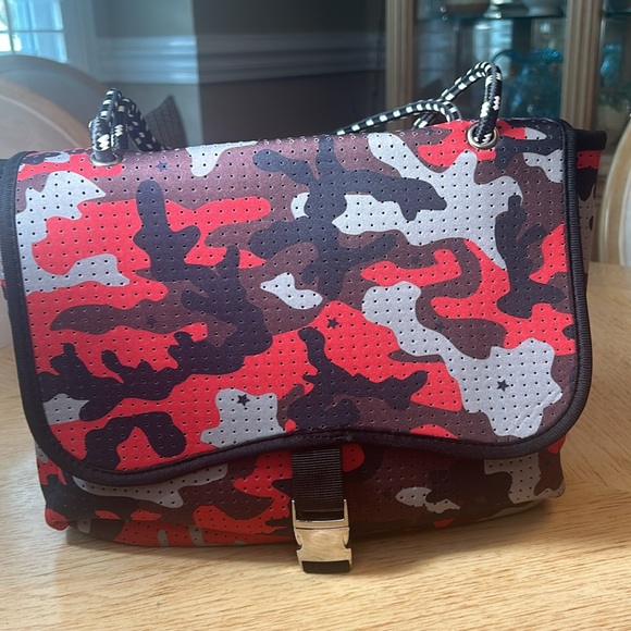Pop Ups Neoprene Flap Crossbody Bag - Picture 11 of 11